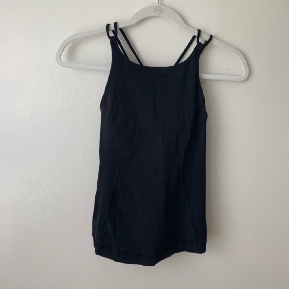 Lululemon top